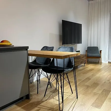 Apartman Mango W/patio & Parking *