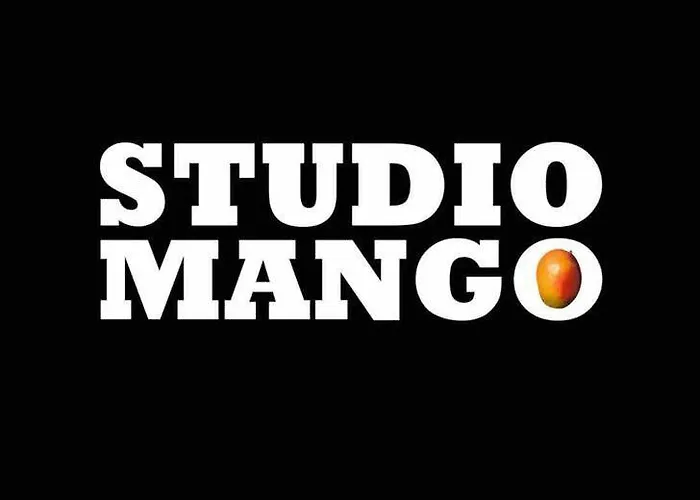 Mango W/patio & Parking