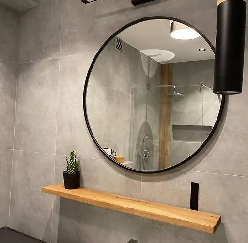 Διαμέρισμα Mango W/patio & Parking *