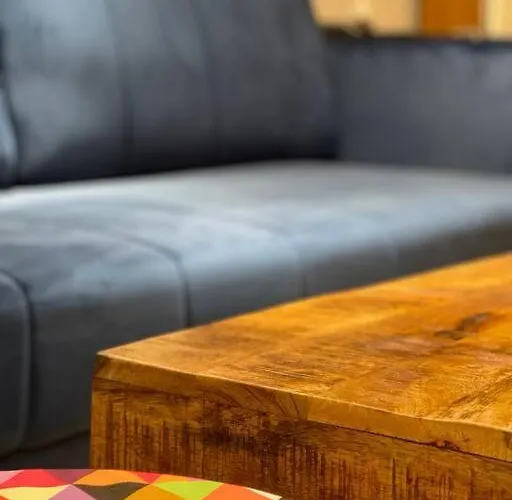 Mango W/patio & Parking